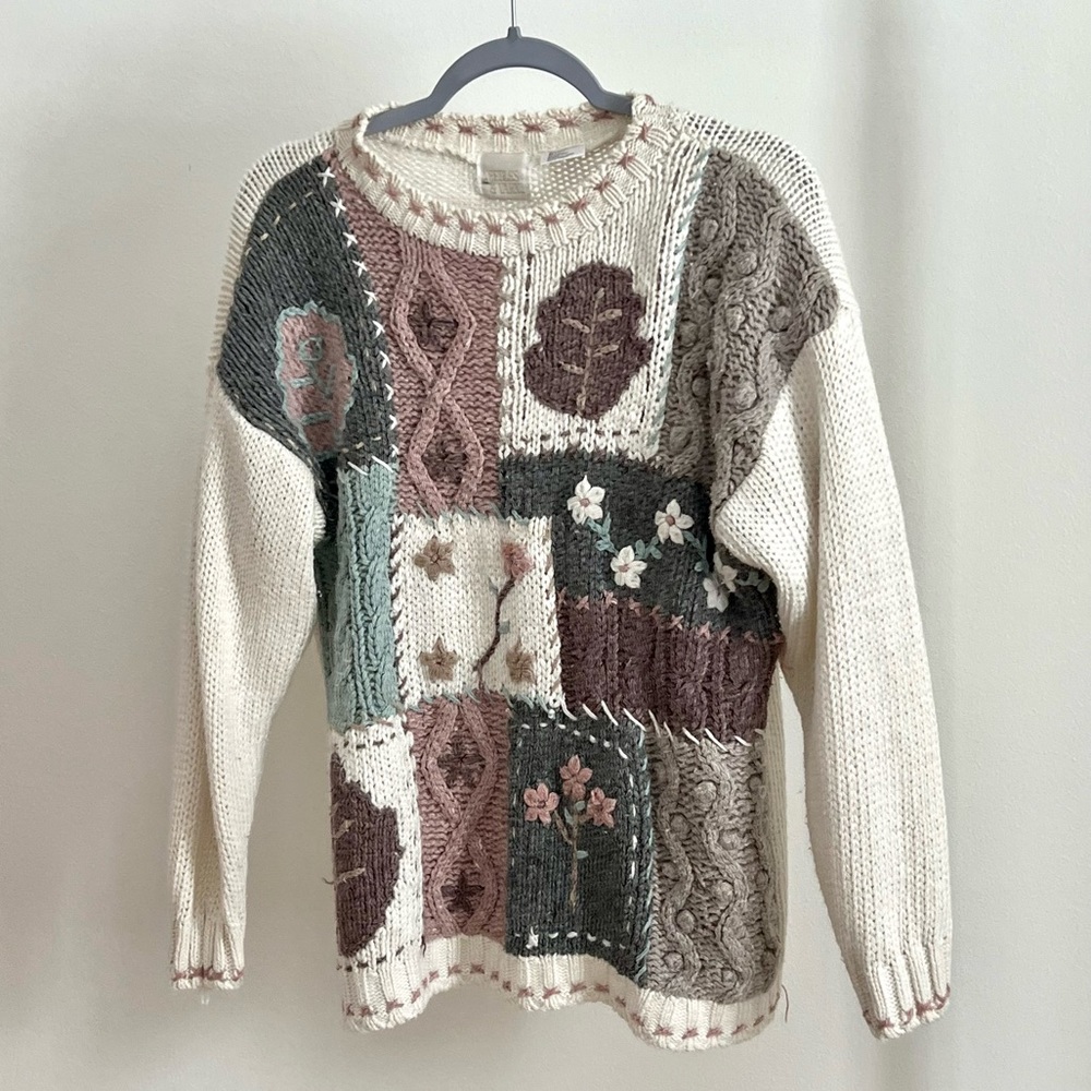 Vintage Floral Cottagecore Knit Sweater Kneedles and Yarn